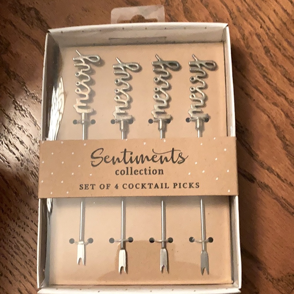 Holiday “Merry” Cocktail Picks